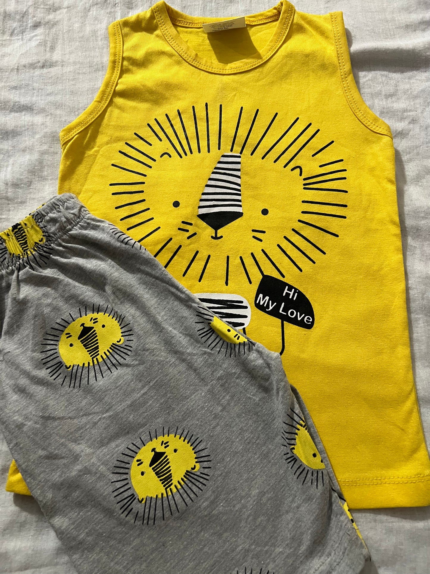 Lion design Toddler unisex nicker shirt